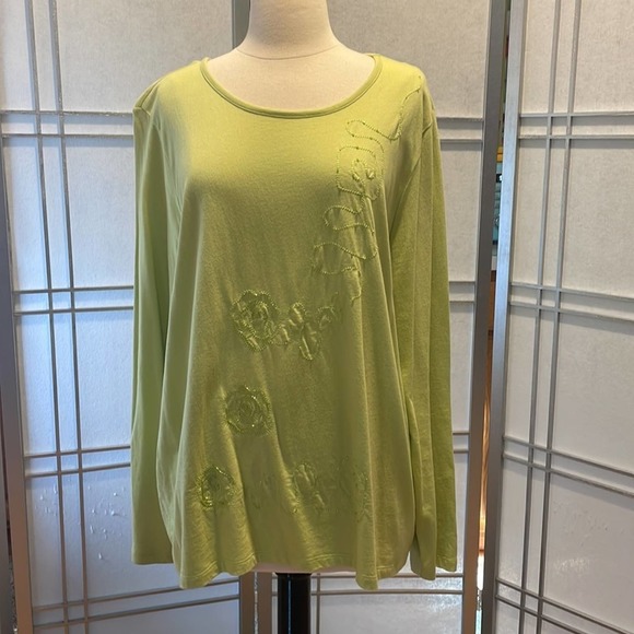 *Lime Green Long Sleeved Top with Beading on Front  Size 2X 100% Cotton - Picture 2 of 5